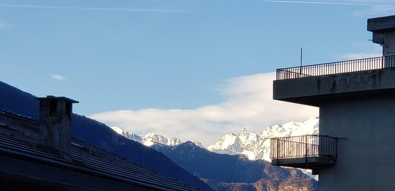 Le Chat A Pois Aosta Buitenkant foto
