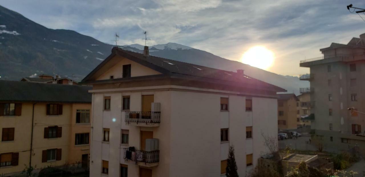 Le Chat A Pois Aosta Buitenkant foto